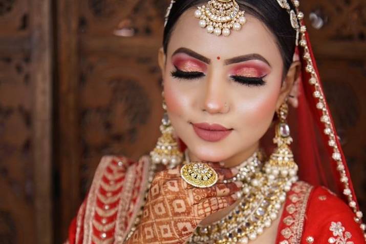 Bridal makeup