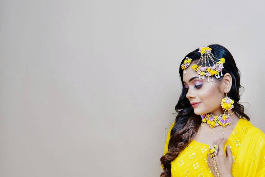 Haldi makeup