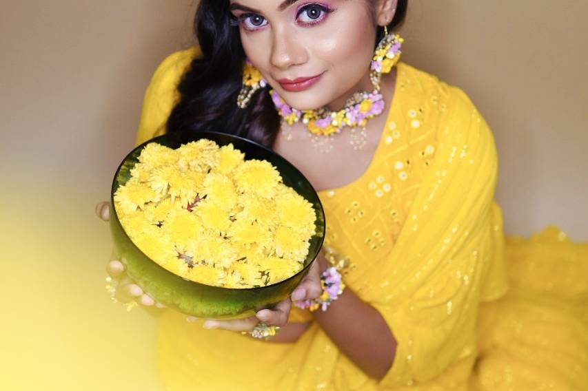 Haldi makeup