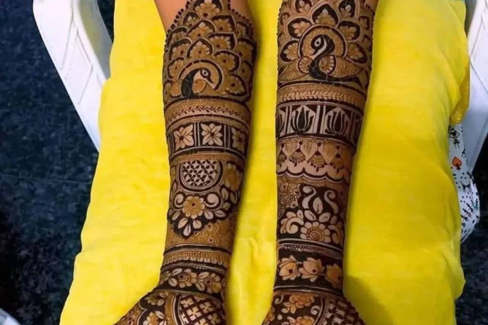 Braidal Mehandi designs