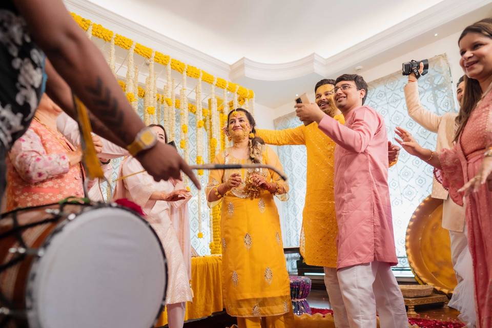 Smart Clicks & Cinematography