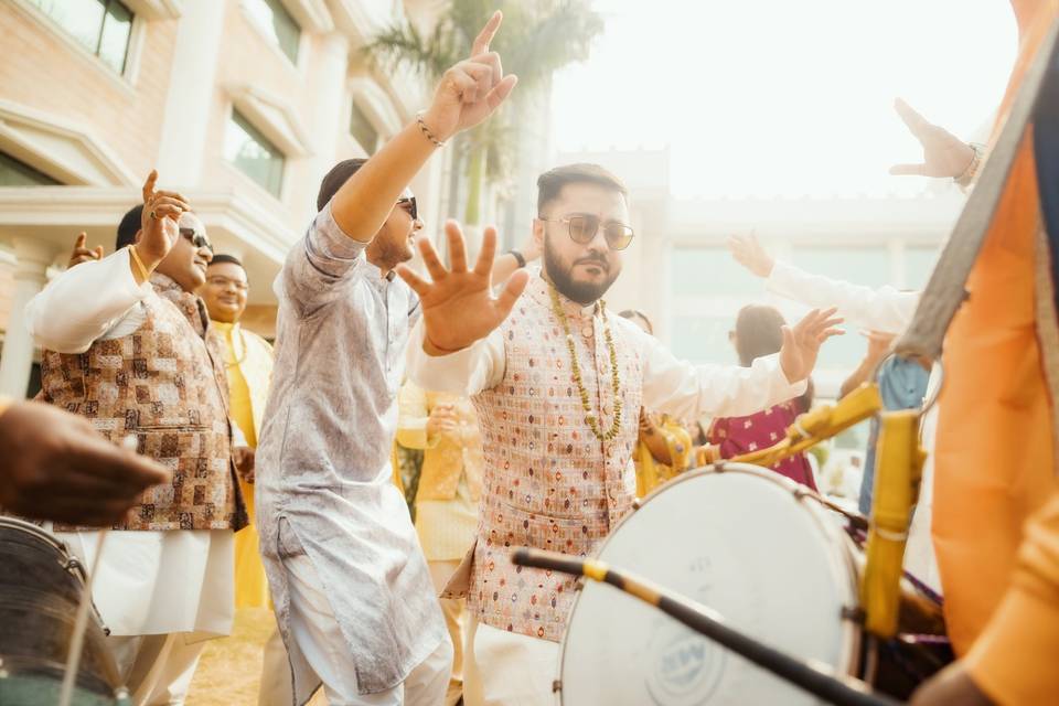 Smart Clicks & Cinematography