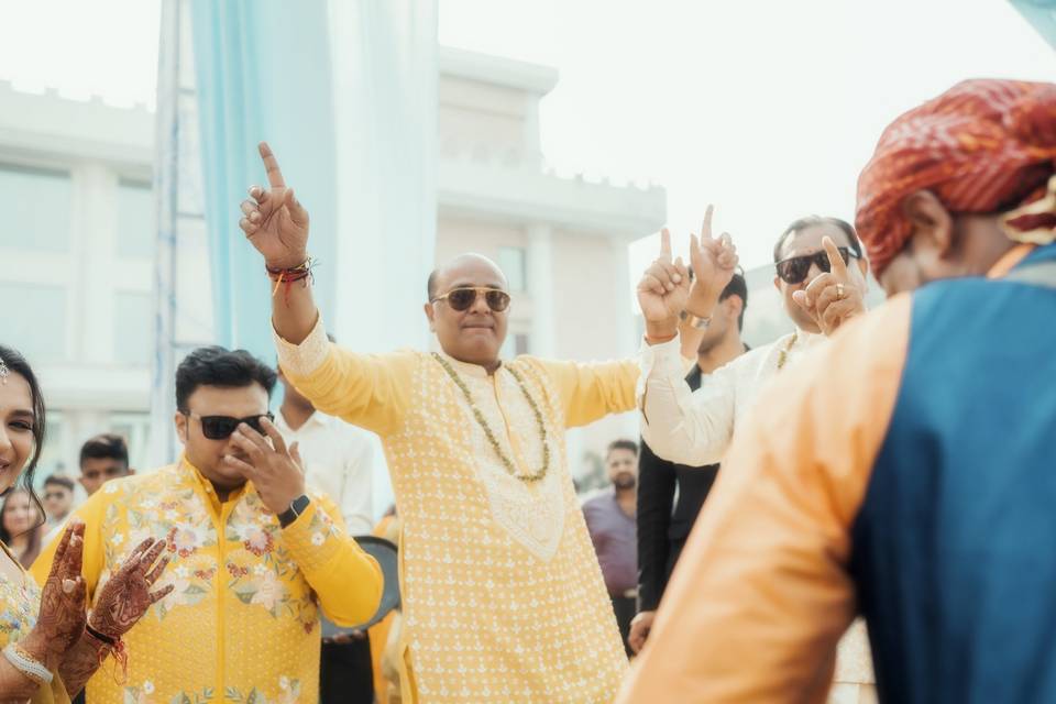 Smart Clicks & Cinematography