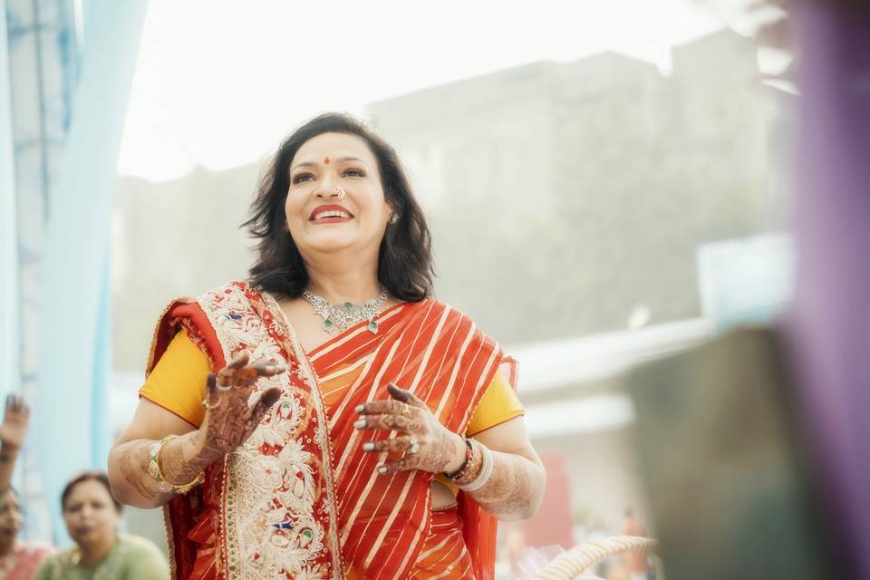 Smart Clicks & Cinematography