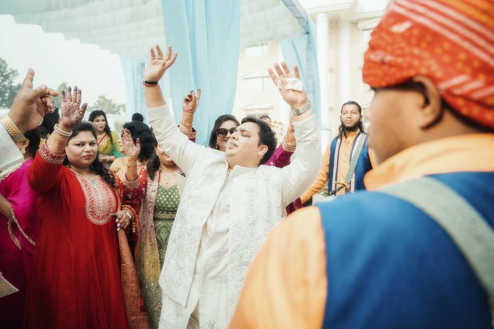 Smart Clicks & Cinematography