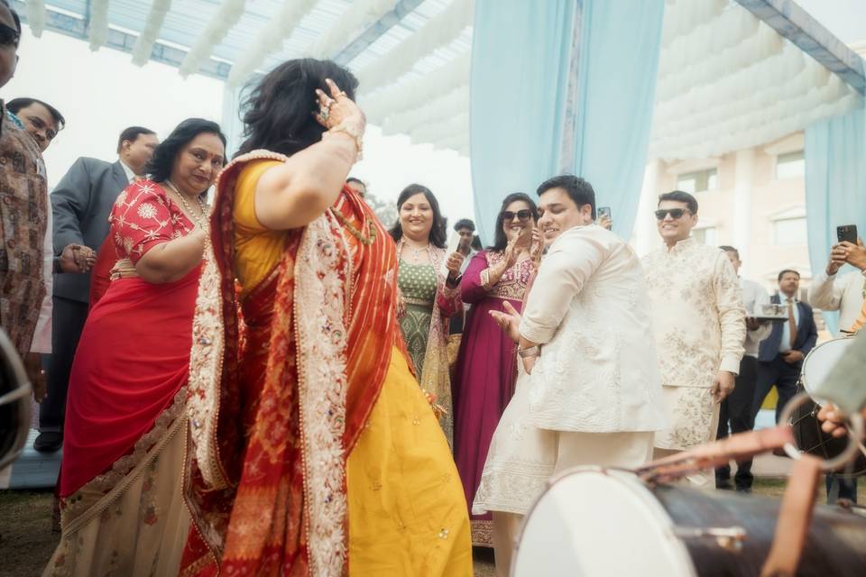 Smart Clicks & Cinematography