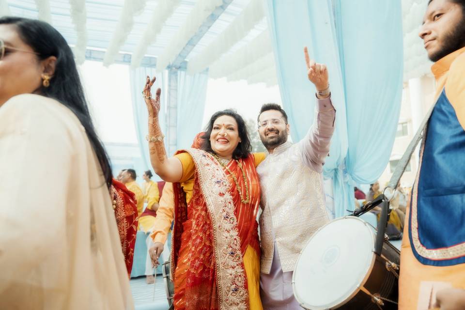 Smart Clicks & Cinematography