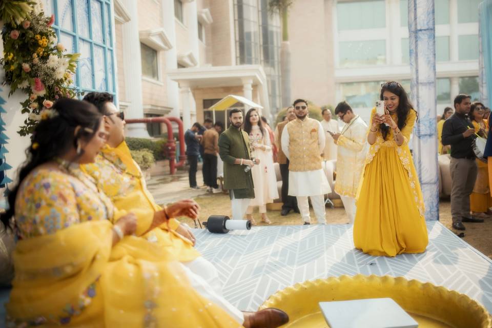 Smart Clicks & Cinematography