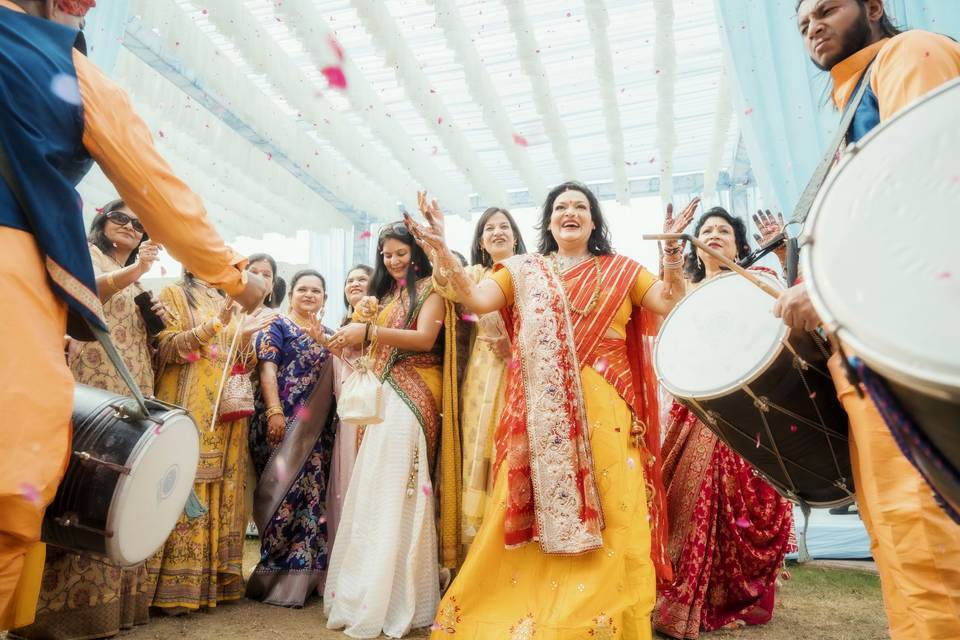 Smart Clicks & Cinematography