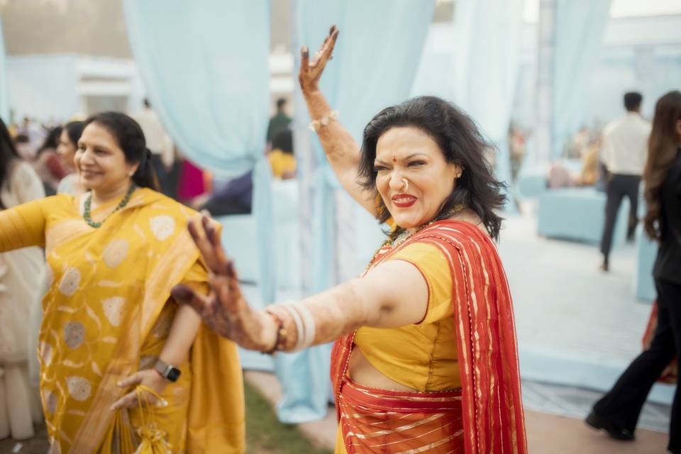 Smart Clicks & Cinematography