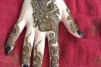 Saroj Mehendi Designer