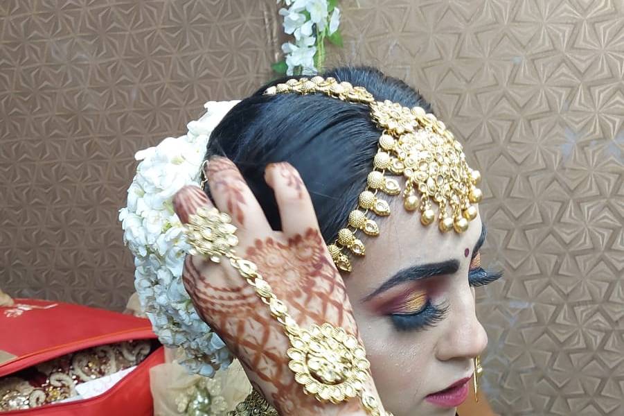 Bridal makeup