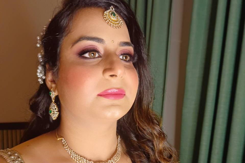 Rangoli Mehrotra Kanpur Makeup Artist