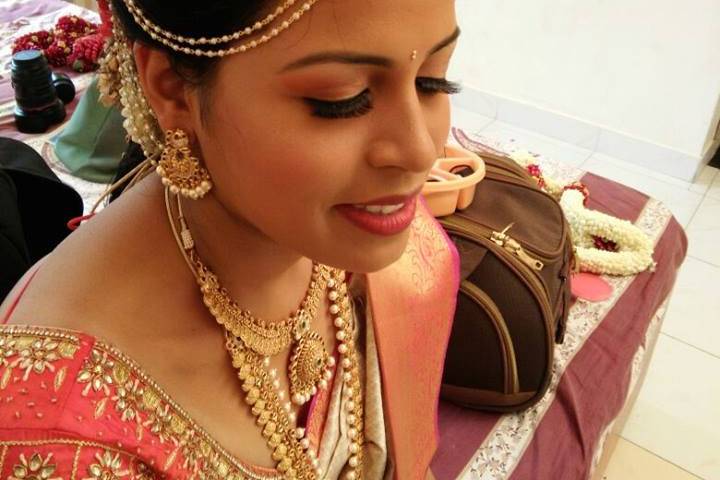 Makeup By Snigdha Chauhan