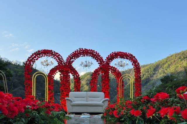 Stage decor