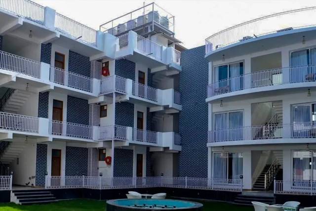 Lawn area