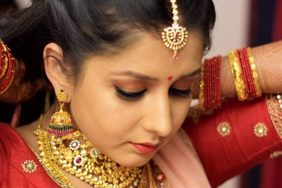 Prasha Makeup