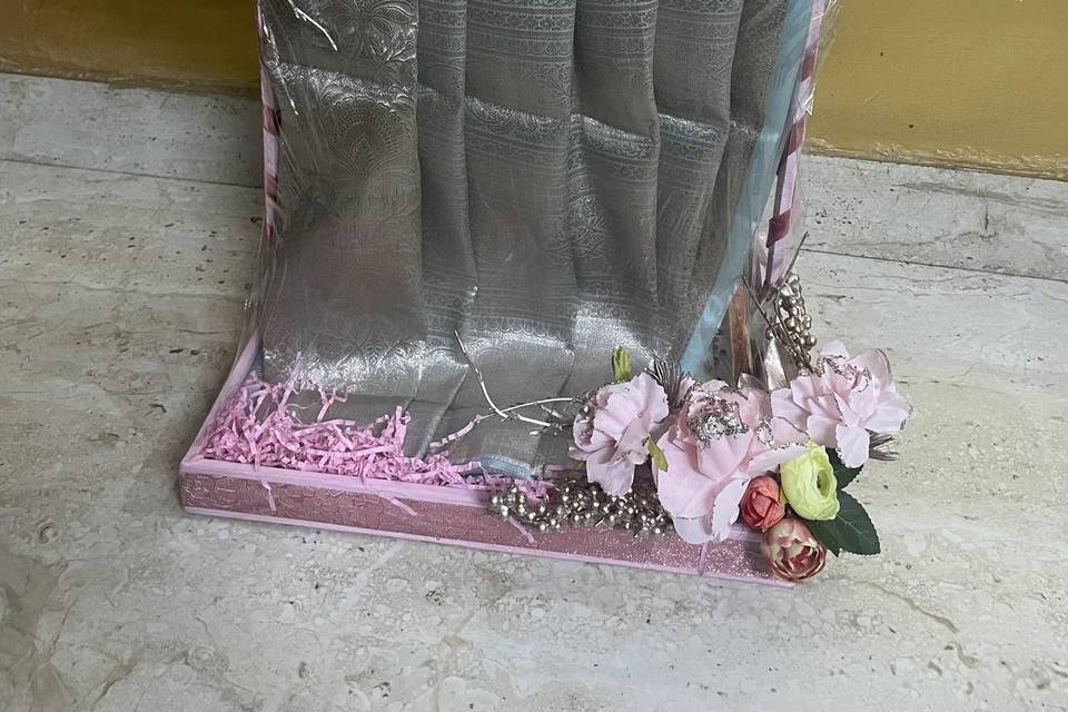 Elevated saree packing