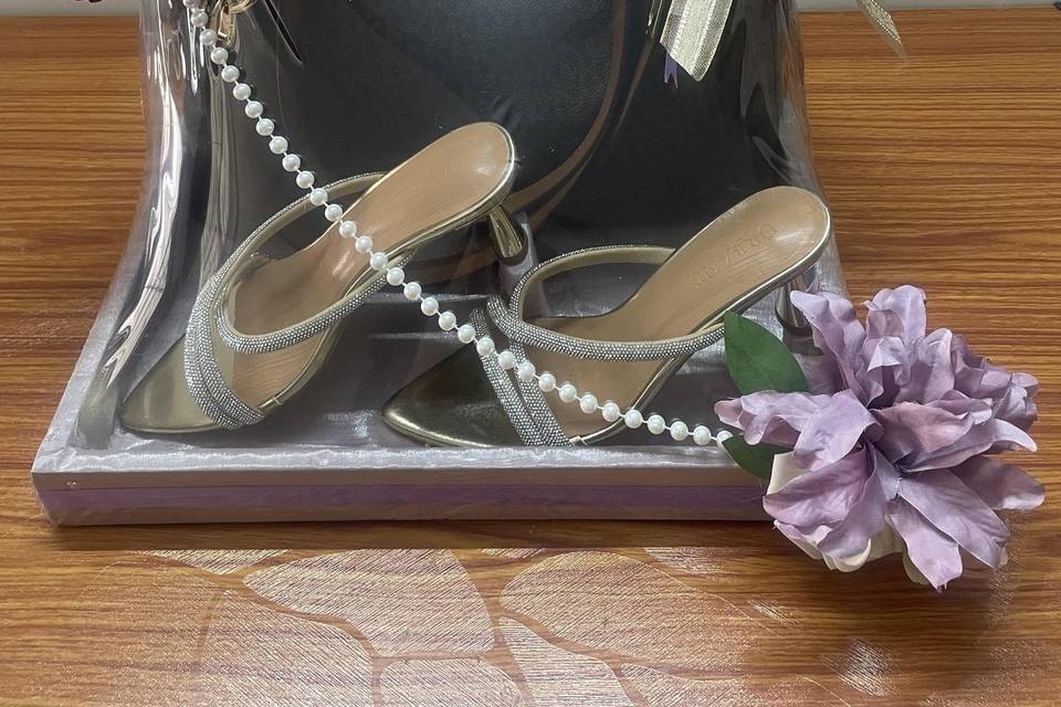 Bags & Heels packing