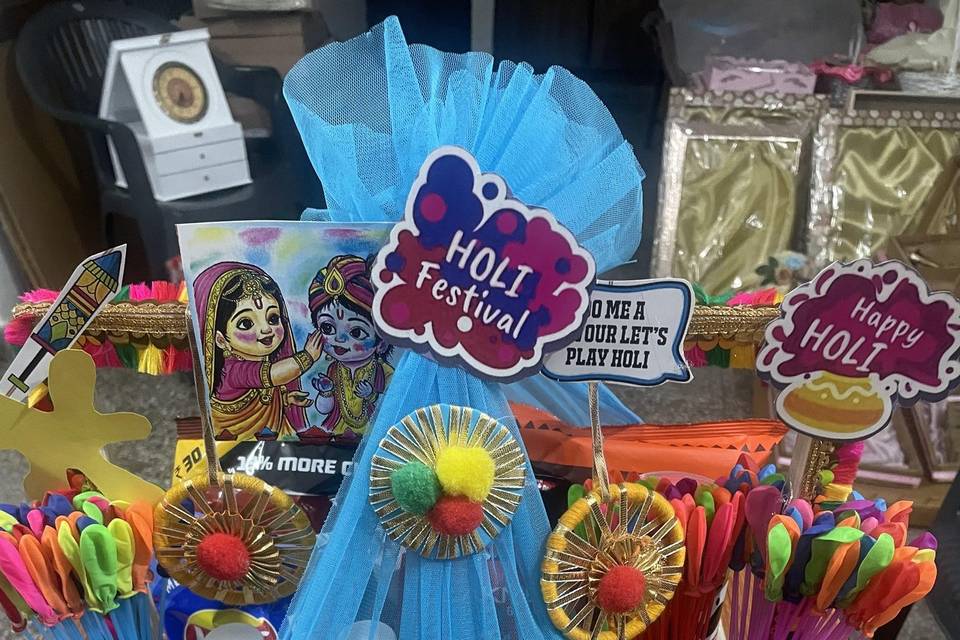 Holi hampers