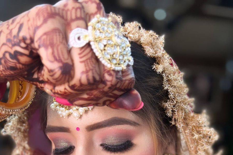 Bridal makeup