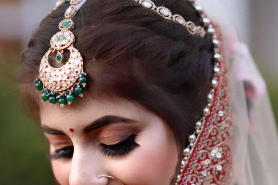 Bridal makeup