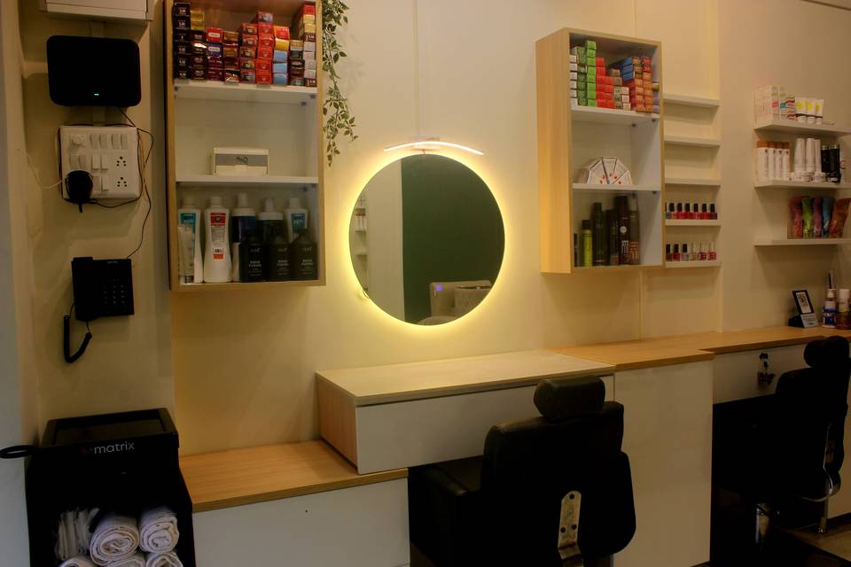 Makeup salon