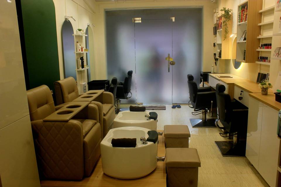 Makeup salon
