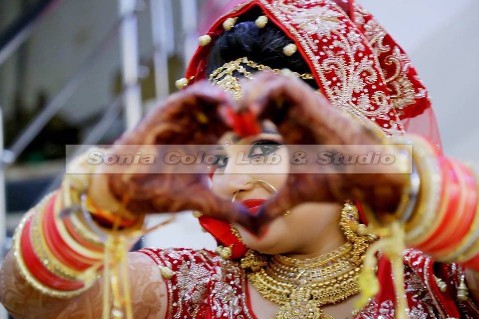 Wedding shot by Sonia Color Lab & Studio