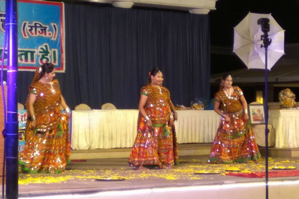 Pinkesh Dance Production