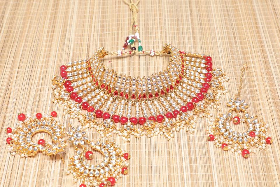 Kundan jewellery