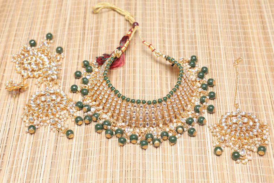 Kundan jewellery