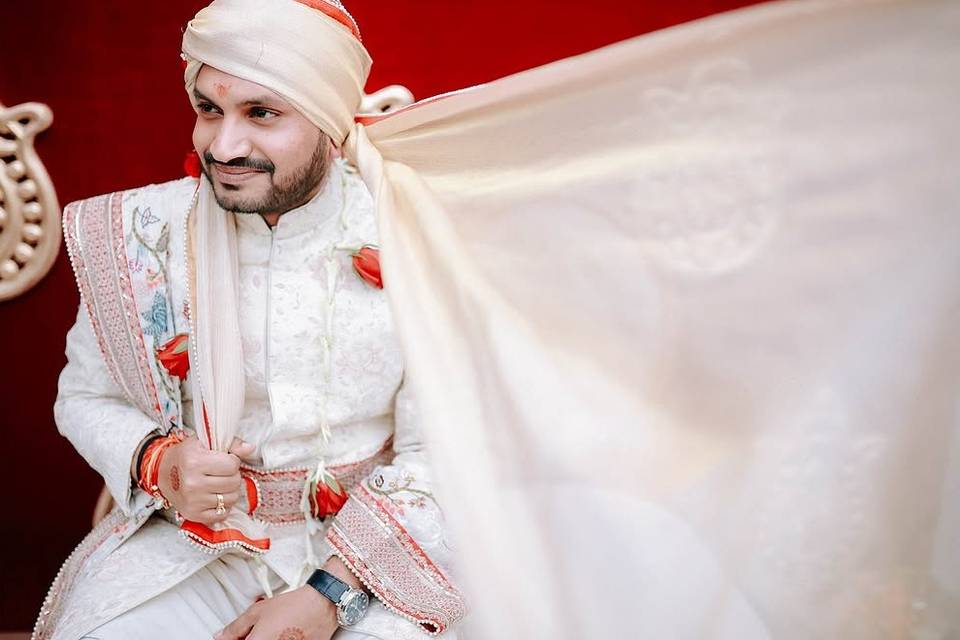 Groom