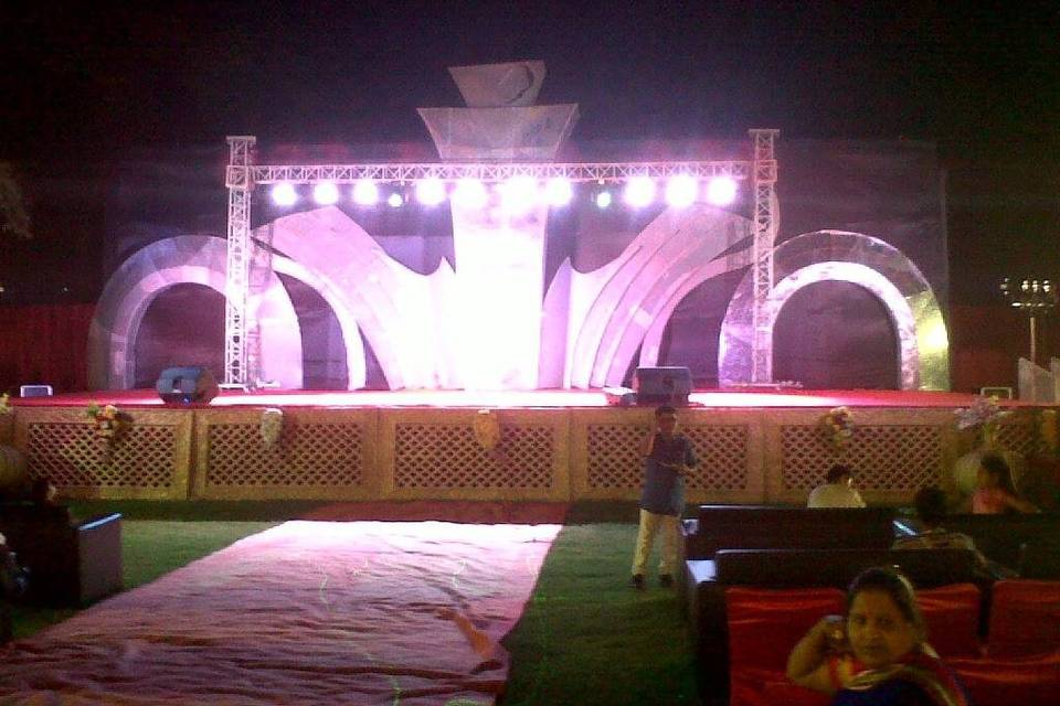 Glitters Entertainment By Akash Mittal