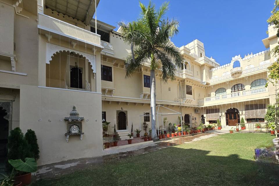 Rajmahal Bhindar