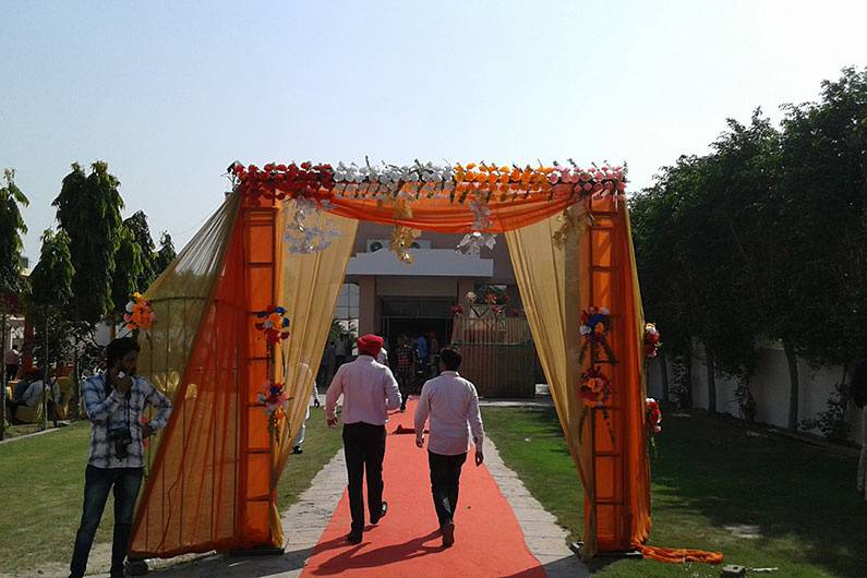 Entrance decor