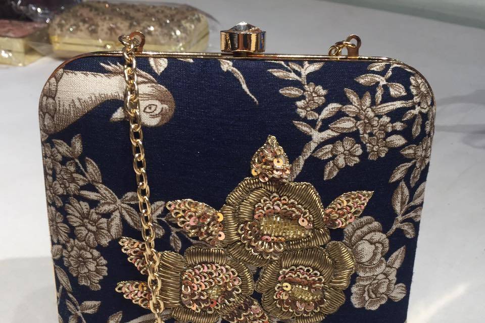 Customised clutch