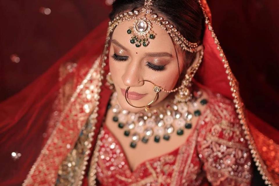 Bridal makeup