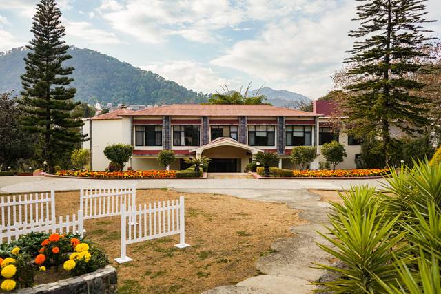 Country Inn Nature Resort, Bhimtal