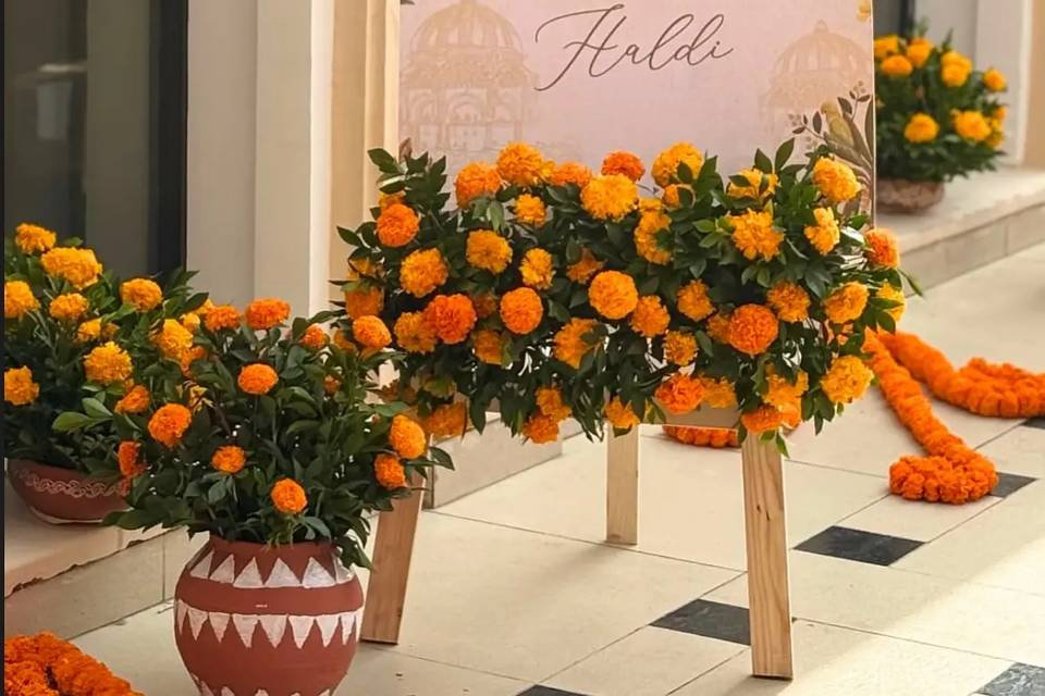 Entrance decor