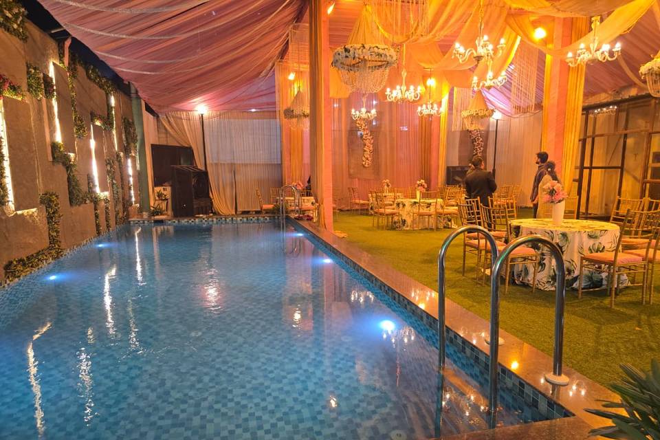Pool Side Decor