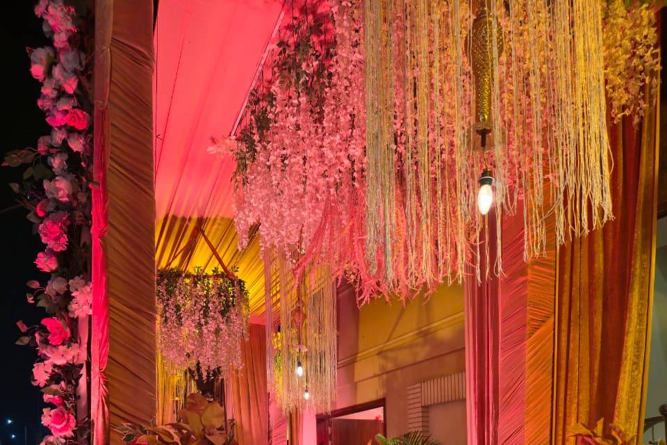 Entrance Decor