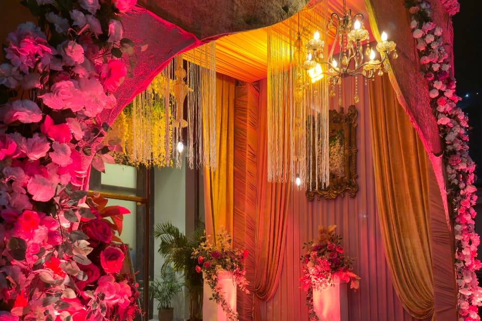 Entrance Decor