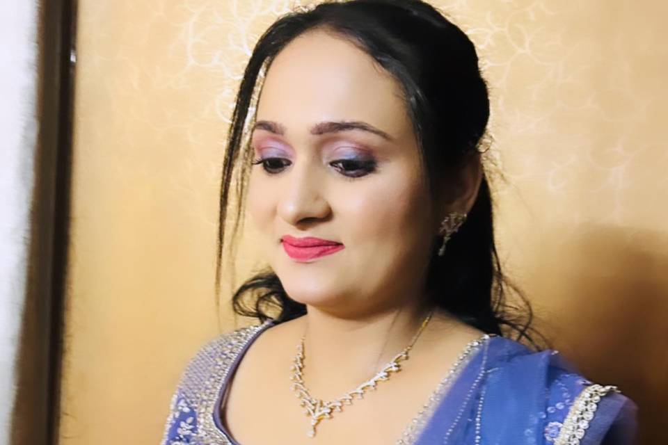 Poonambajajmakeovers_1683773250_3100037171814639154_6003413936