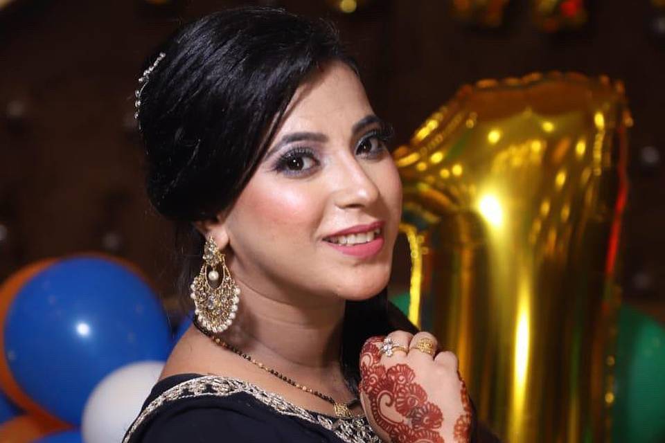 Poonambajajmakeovers_1690883526_3159682488864327243_6003413936