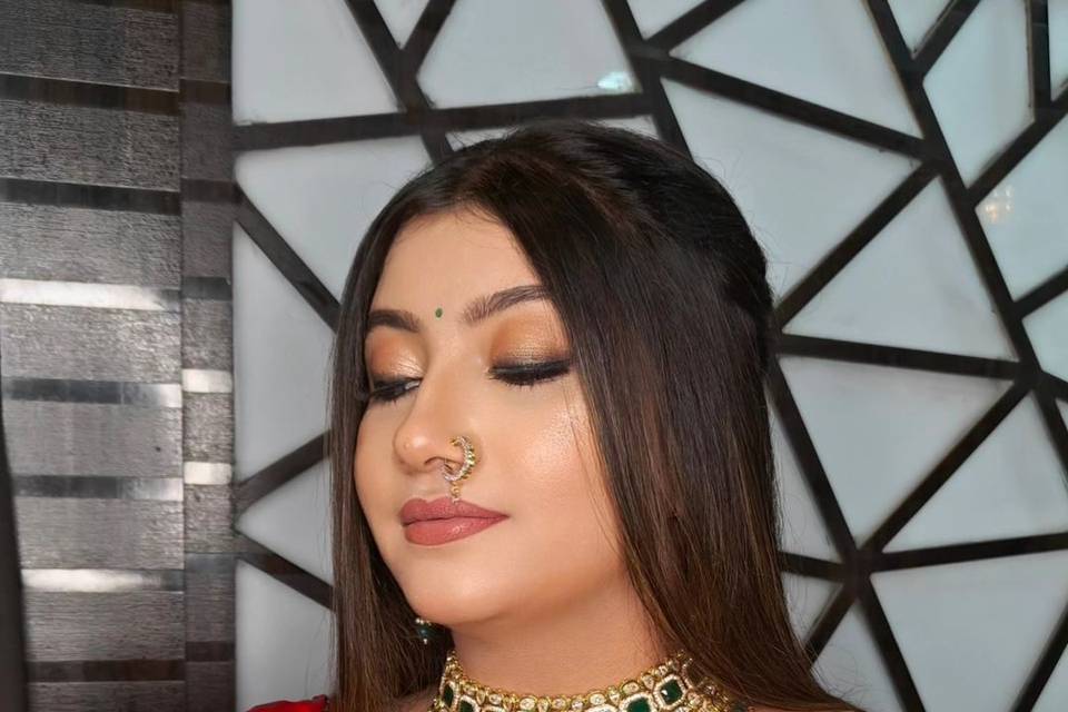 Traditional Makeup