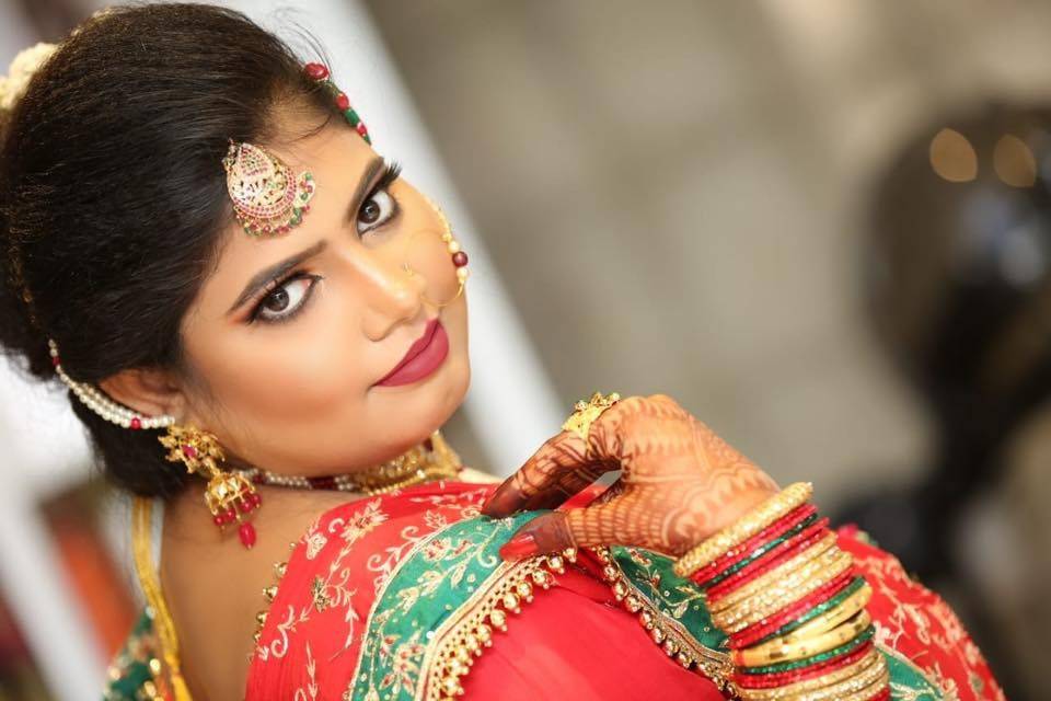 Afreen Khan Makeup Artist