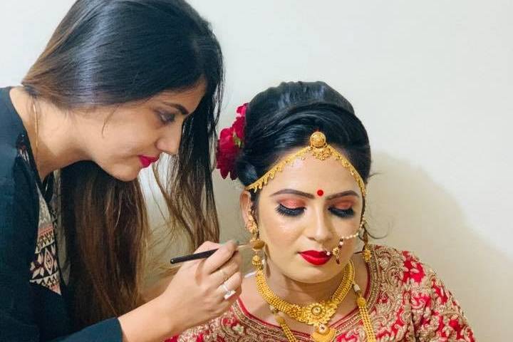 Afreen Khan Makeup Artist