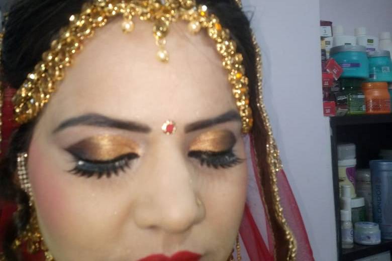 Bridal makeup