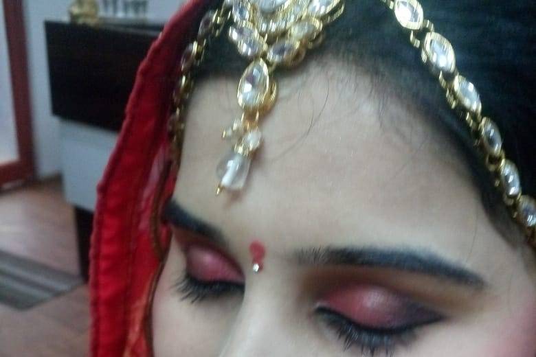 Bridal makeup